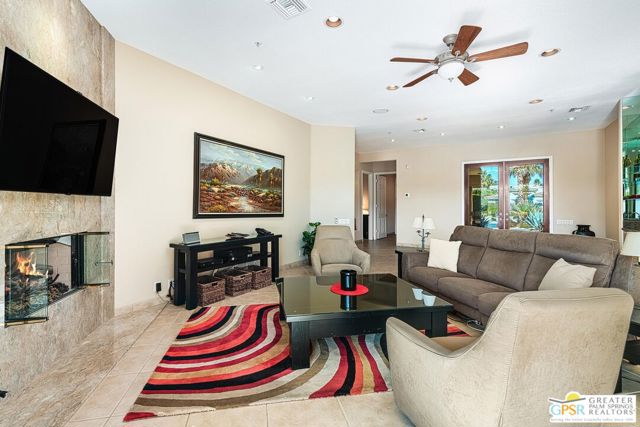 575 E Bogert Trail, Palm Springs CA: https://media.crmls.org/mediaz/f20307f6-4dd2-41b9-bb4c-6ed96a6abad3.jpg
