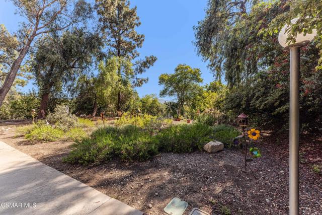 348 Chestnut Hill Court, Thousand Oaks CA: https://media.crmls.org/mediaz/f204a729-e01c-4e77-95d3-ff9d9c154a02.jpg