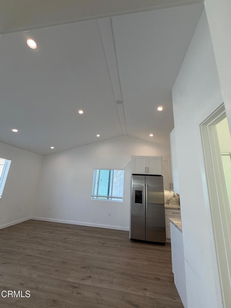 1298 N Dominion Avenue