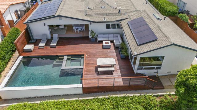 5745 Soledad Mountain Road, La Jolla CA: https://media.crmls.org/mediaz/f204fdce-9bd2-4145-8ffd-2e497eed4270.jpg