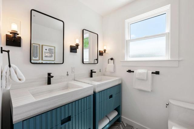 1224 Edgehill Drive, Burlingame CA: https://media.crmls.org/mediaz/f2052087-0d34-4db9-97eb-2a15bf1651a9.jpg
