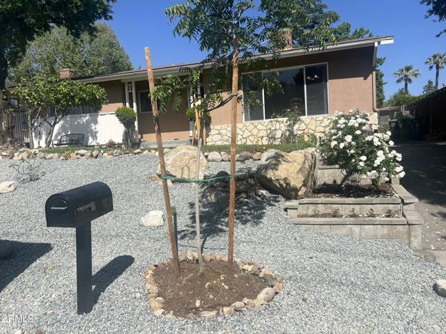 Detail Gallery Image 1 of 10 For 4156 Aralia Rd, Altadena,  CA 91001 - 3 Beds | 1/1 Baths