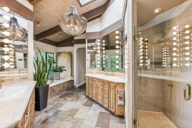 61 Oak Haven Way, Woodside CA: https://media.crmls.org/mediaz/f2064b66-d06e-4cb9-9e9e-50c0f7fa3fcd.jpg