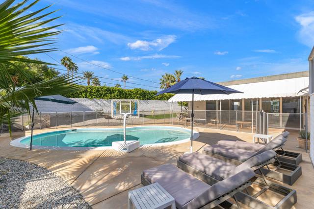 2211 N Starr Road, Palm Springs CA: https://media.crmls.org/mediaz/f206646e-0a04-466e-88b2-c110925c8644.jpg