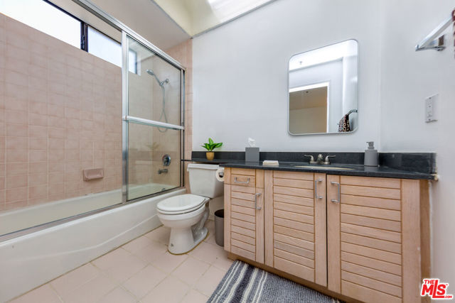 1851 Veteran Avenue, Los Angeles CA: https://media.crmls.org/mediaz/f206b00f-01dd-44f7-a373-9b7e4a84ee2c.jpg