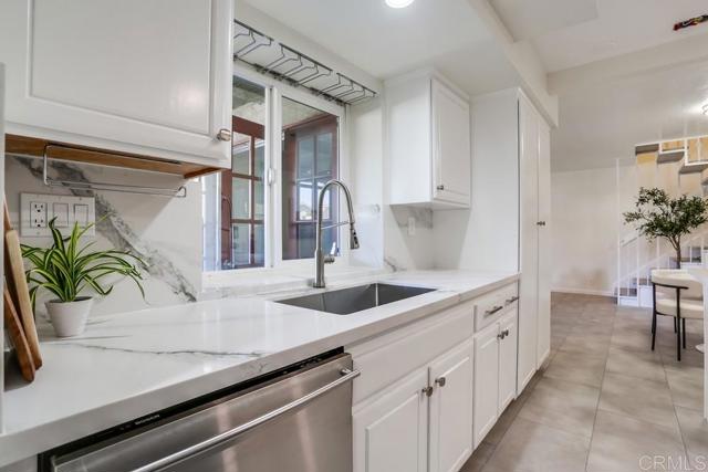 Detail Gallery Image 19 of 36 For 17489 Ashburton Rd, San Diego,  CA 92128 - 3 Beds | 2/1 Baths