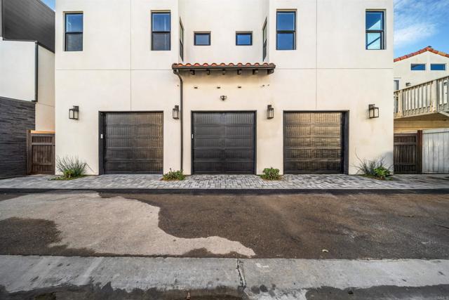 Image 56 of 59 For 812 Cleveland Street 1