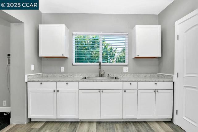 2280 Concord Ave, Brentwood CA: https://media.crmls.org/mediaz/f2092ae3-467c-4255-bc71-50ee3a0ca323.jpg