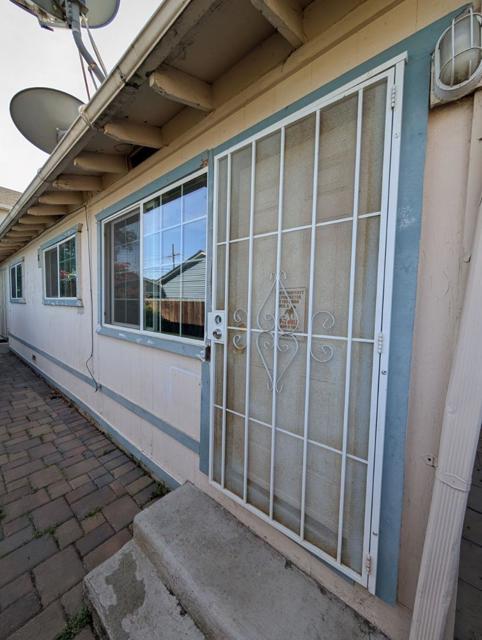 1844 Elm Street, Livermore CA: https://media.crmls.org/mediaz/f2097402-4b2a-4fbe-bdba-ae825cf76c07.jpg