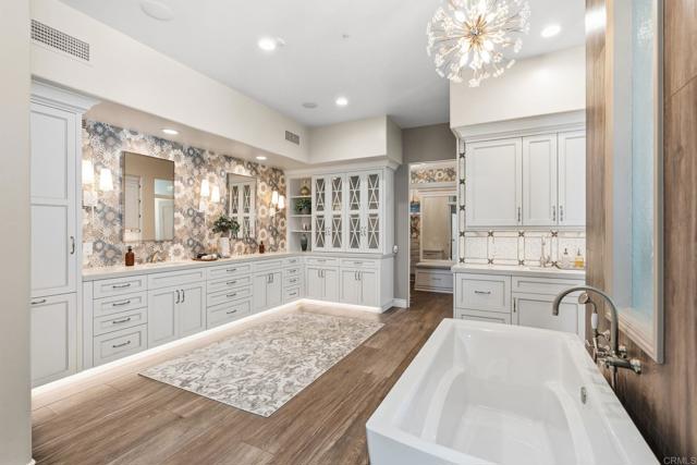 Detail Gallery Image 23 of 37 For 3368 Calle Margarita, Encinitas,  CA 92024 - 5 Beds | 6/1 Baths