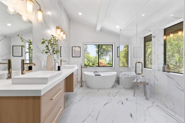 522 Summit Drive, Redwood City CA: https://media.crmls.org/mediaz/f20a4d5f-ff7c-4e00-b301-c2be95d75783.jpg