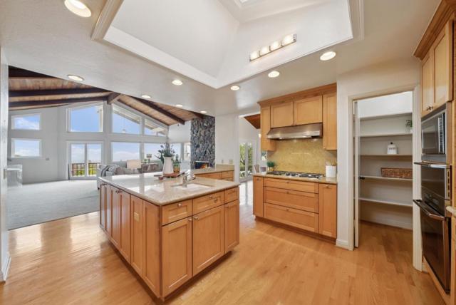 21193 Michaels Drive, Saratoga CA: https://media.crmls.org/mediaz/f20b2599-2d97-496e-aa9b-33e53bfab81a.jpg