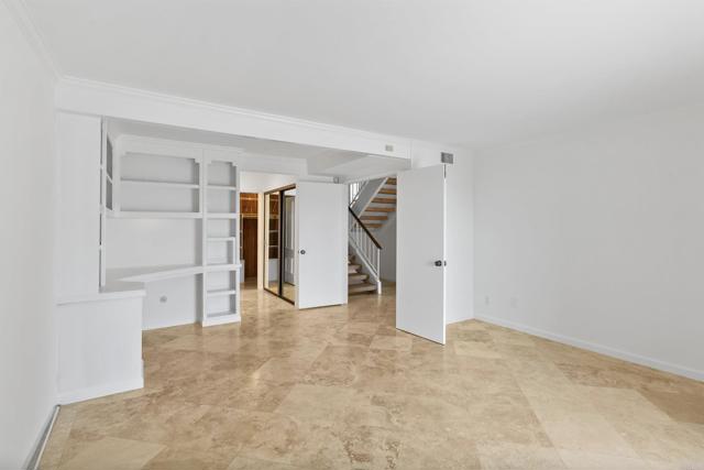 13208 Caminito Mar Villa, Del Mar CA: https://media.crmls.org/mediaz/f20b648c-824a-4d52-8383-555752868a96.jpg