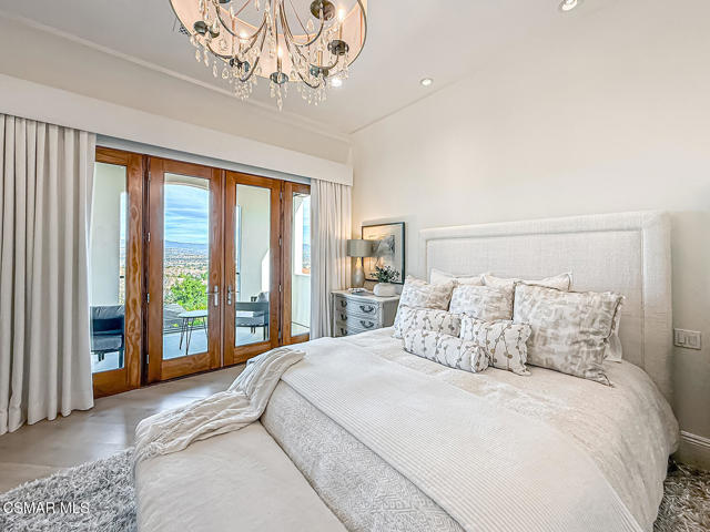 25877 Shady Oak Lane, Valencia CA: https://media.crmls.org/mediaz/f20bb741-f38e-4e96-b65e-19abbb4e4989.jpg