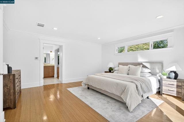 1206 Rimer Dr, Moraga CA: https://media.crmls.org/mediaz/f20cc4ad-26ed-479a-99d1-f4525635c32e.jpg