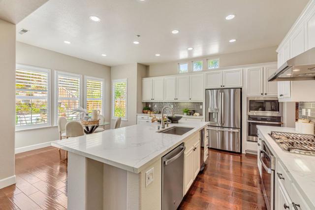 7473 Hoylake Court, Gilroy CA: https://media.crmls.org/mediaz/f20cf7ba-077f-4097-acff-3decd57fe433.jpg