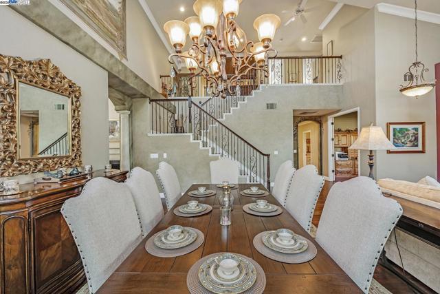 259 Alden Ln, Livermore CA: https://media.crmls.org/mediaz/f20d0aab-8e16-4235-a2b1-ad9874d98958.jpg