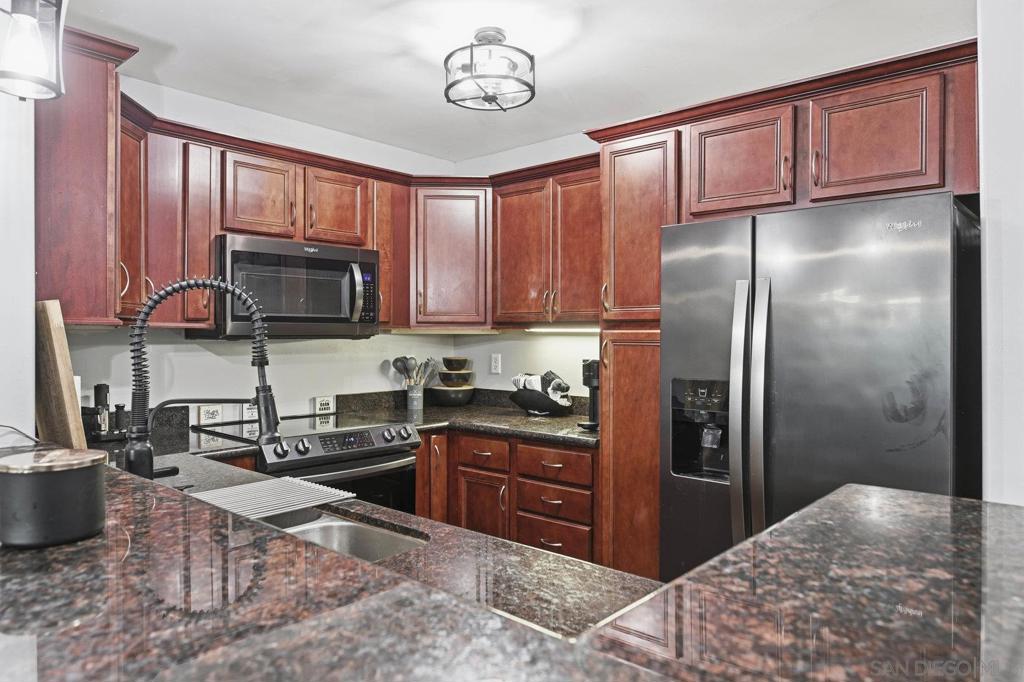 F20De4C2 B863 4E3F B6B7 68351C7263Dd 506 Canyon Dr #9, Oceanside, Ca 92054 &Lt;Span Style='BackgroundColor:transparent;Padding:0Px;'&Gt; &Lt;Small&Gt; &Lt;I&Gt; &Lt;/I&Gt; &Lt;/Small&Gt;&Lt;/Span&Gt;