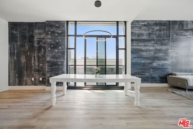 3223 W 6th Street, Los Angeles CA: https://media.crmls.org/mediaz/f20dfdcc-0157-4fa8-9349-646537122c06.jpg