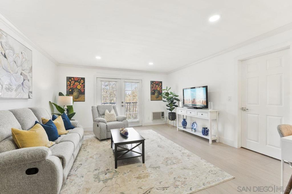 5055 Collwood Blvd - photo 4