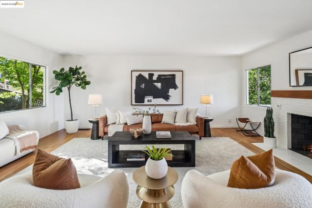1025 Creston Rd, Berkeley CA: https://media.crmls.org/mediaz/f20f6623-e249-4677-be6e-420730be7100.jpg