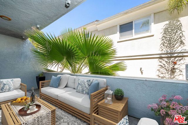 2611 Carnegie Lane, Redondo Beach, California 90278, 3 Bedrooms Bedrooms, ,1 BathroomBathrooms,Residential,Sold,Carnegie,25531883
