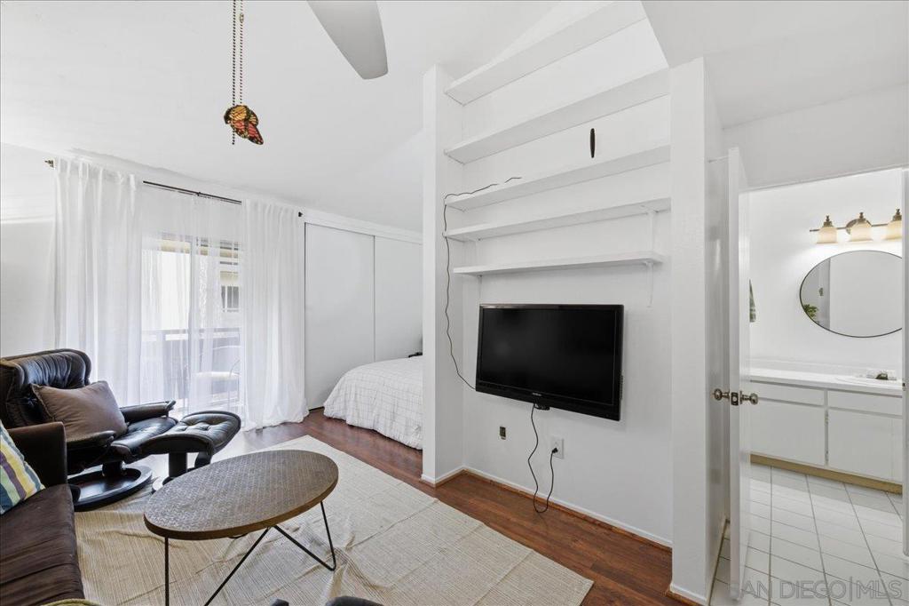 1615 Hotel Circle - photo 2