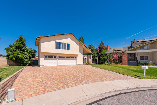 1589 N Alva Circle, Simi Valley CA: https://media.crmls.org/mediaz/f2125db0-d693-4f71-889a-c49239aae61c.jpg