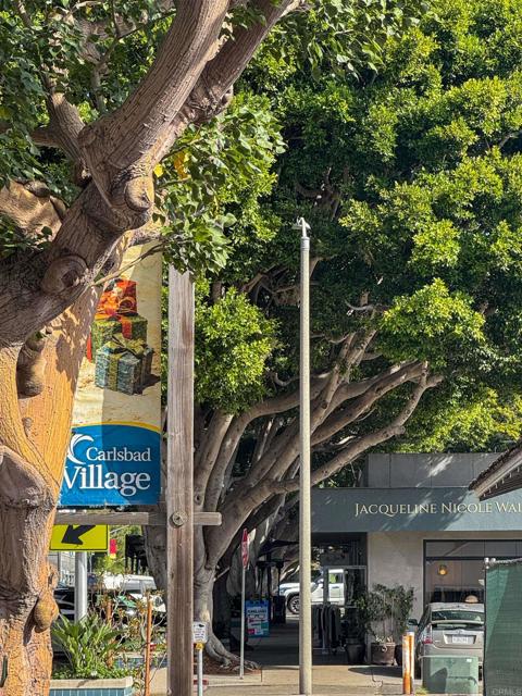 3190 Falcon Drive, Carlsbad CA: https://media.crmls.org/mediaz/f2132392-b073-4da7-906a-d75eb39619e7.jpg