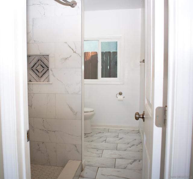 4092 Winona Ave, San Diego CA: https://media.crmls.org/mediaz/f21334db-9dca-4864-8309-1017c1fcd12c.jpg