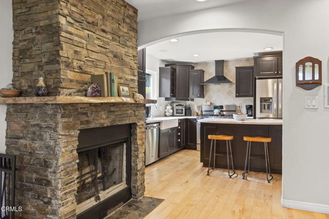 1727 San Nicholas Street, Ventura CA: https://media.crmls.org/mediaz/f2135b16-1a52-4760-affa-714d07fb1a6d.jpg