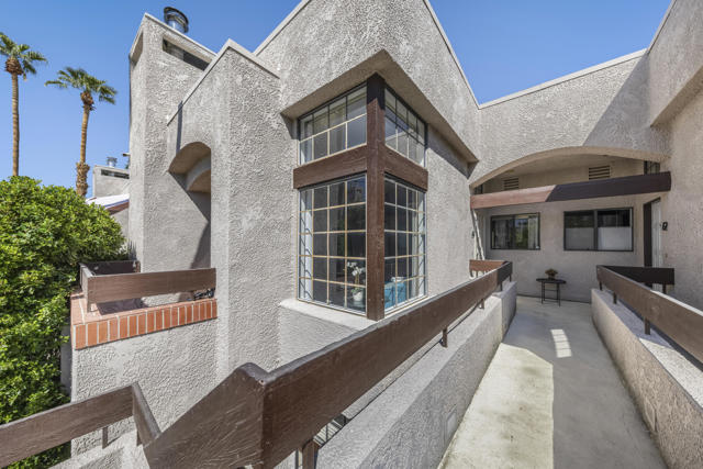 2601 S Broadmoor Drive, Palm Springs CA: https://media.crmls.org/mediaz/f2137606-018b-41ff-9404-392749511bd5.jpg