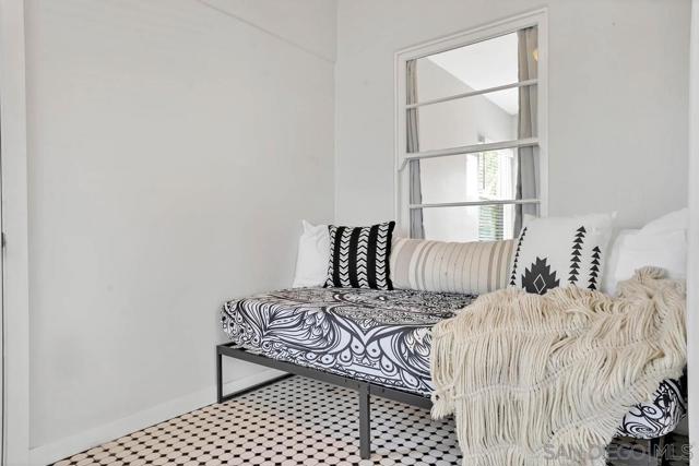 4467 Long Branch Ave, San Diego CA: https://media.crmls.org/mediaz/f213b463-c418-42f4-8ea4-f5c30cd5f330.jpg