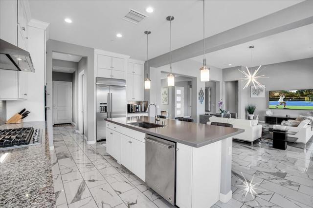 104 Barolo, Rancho Mirage CA: https://media.crmls.org/mediaz/f21412bf-7caf-4797-8fee-25fc8d6da340.jpg