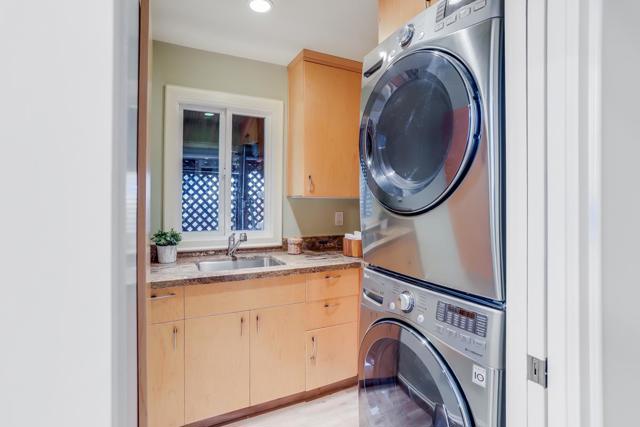 Image 14 of 40 For 989 Coeur D Alene Way