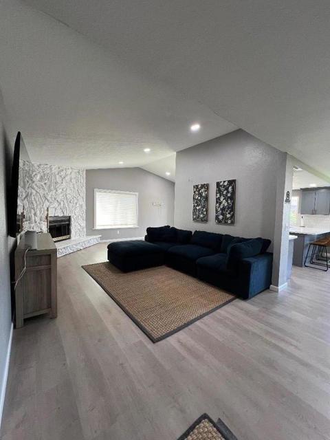 8613 Elk Way, Elk Grove CA: https://media.crmls.org/mediaz/f214a0de-7124-4750-b711-fd4a82f09dd7.jpg