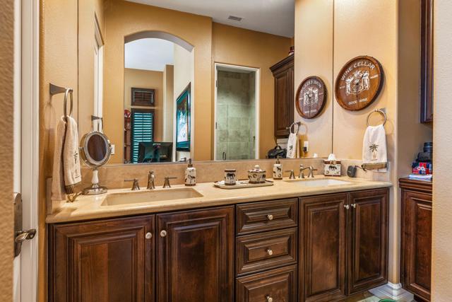 54195 Alysheba Drive, La Quinta CA: https://media.crmls.org/mediaz/f214e8c3-09b9-4daf-8071-7bc041caada2.jpg