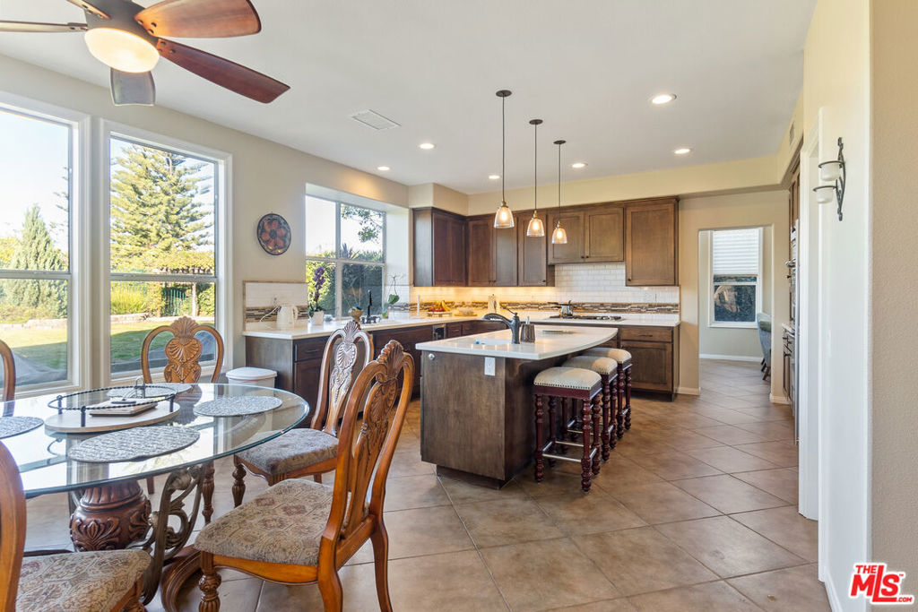 MLS #25541531 image #17