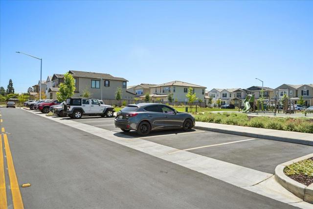 738 Sullivan Way, Gilroy CA: https://media.crmls.org/mediaz/f2153685-4fe7-47db-98af-d601599c865a.jpg