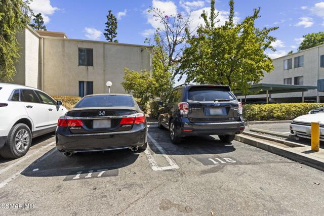 5700 Etiwanda Avenue, Tarzana CA: https://media.crmls.org/mediaz/f2161a00-0c23-494e-a2f1-5f293ee1c0e6.jpg