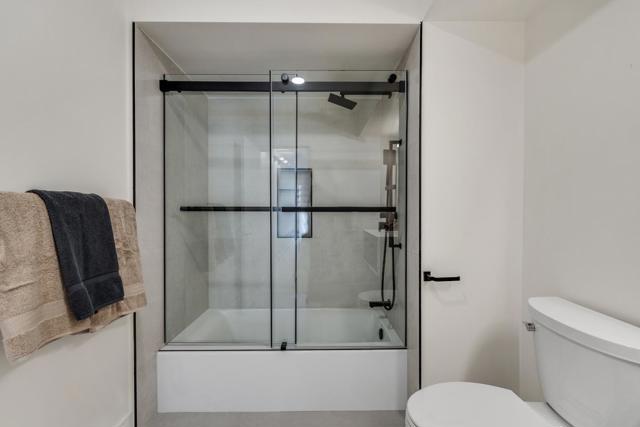 333 Santana Row, San Jose CA: https://media.crmls.org/mediaz/f216282b-722c-455b-80aa-94293e00aa1e.jpg