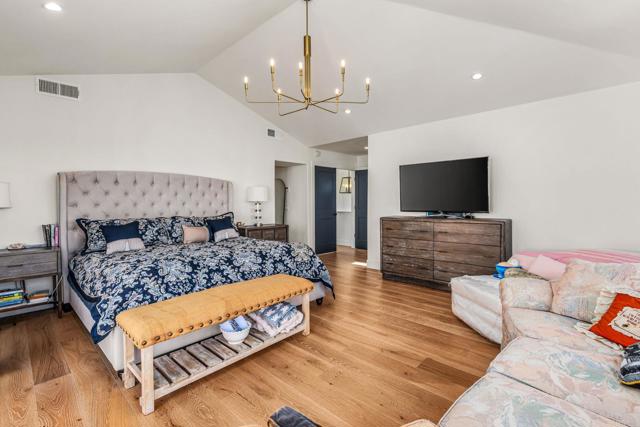 Image 12 of 32 For 40 Spinnaker Way