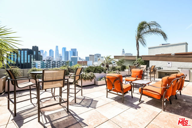 100 S Alameda Street, Los Angeles CA: https://media.crmls.org/mediaz/f217a83d-2d37-4eb5-a08f-4ff4f9aa5999.jpg