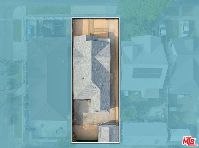 1050 W 48th Street, Los Angeles CA: https://media.crmls.org/mediaz/f218740c-2475-48a0-a54b-83415d32b4cd.jpg