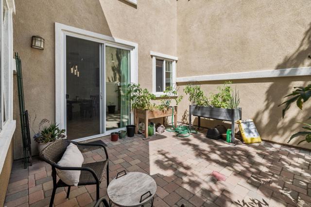 357 Borden Rd, San Marcos CA: https://media.crmls.org/mediaz/f21a93ea-0536-4af1-8fc6-49e08d0a6dbb.jpg