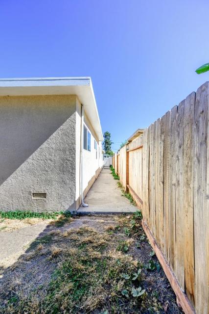 16829 Daryl Avenue, San Lorenzo CA: https://media.crmls.org/mediaz/f21b52a5-92cd-4e3b-b573-dbb6b5f7b47d.jpg
