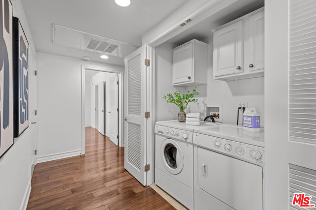 1920 Malcolm Avenue, Los Angeles CA: https://media.crmls.org/mediaz/f21cb888-ee80-4f84-bacf-b9f88ea1c287.jpg