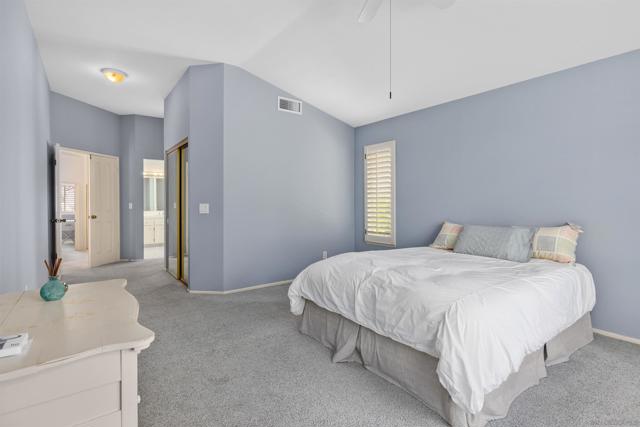11389 Via Playa De Cortes, San Diego CA: https://media.crmls.org/mediaz/f21d277e-ad34-4cd9-9a93-17170aaf138a.jpg