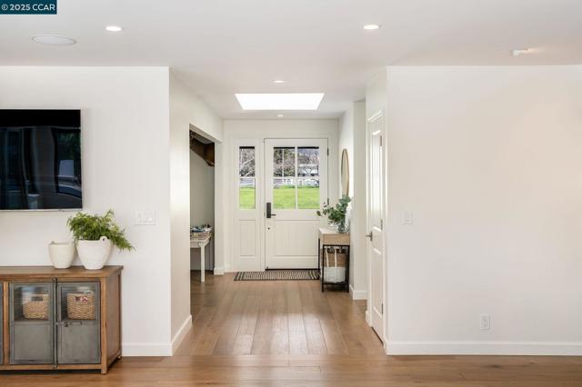 5400 Johnston Rd, Danville CA: https://media.crmls.org/mediaz/f21d7174-a555-4700-a8aa-08c36ab6f0b2.jpg