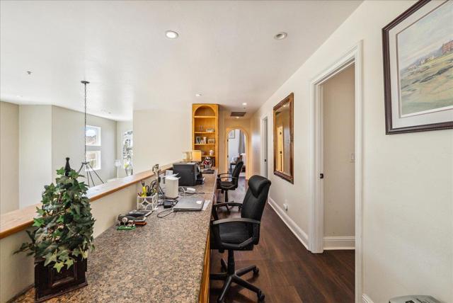 17666 Winding Creek Road, Salinas CA: https://media.crmls.org/mediaz/f21e5844-3912-4e9e-8bea-dde29cb7eee4.jpg